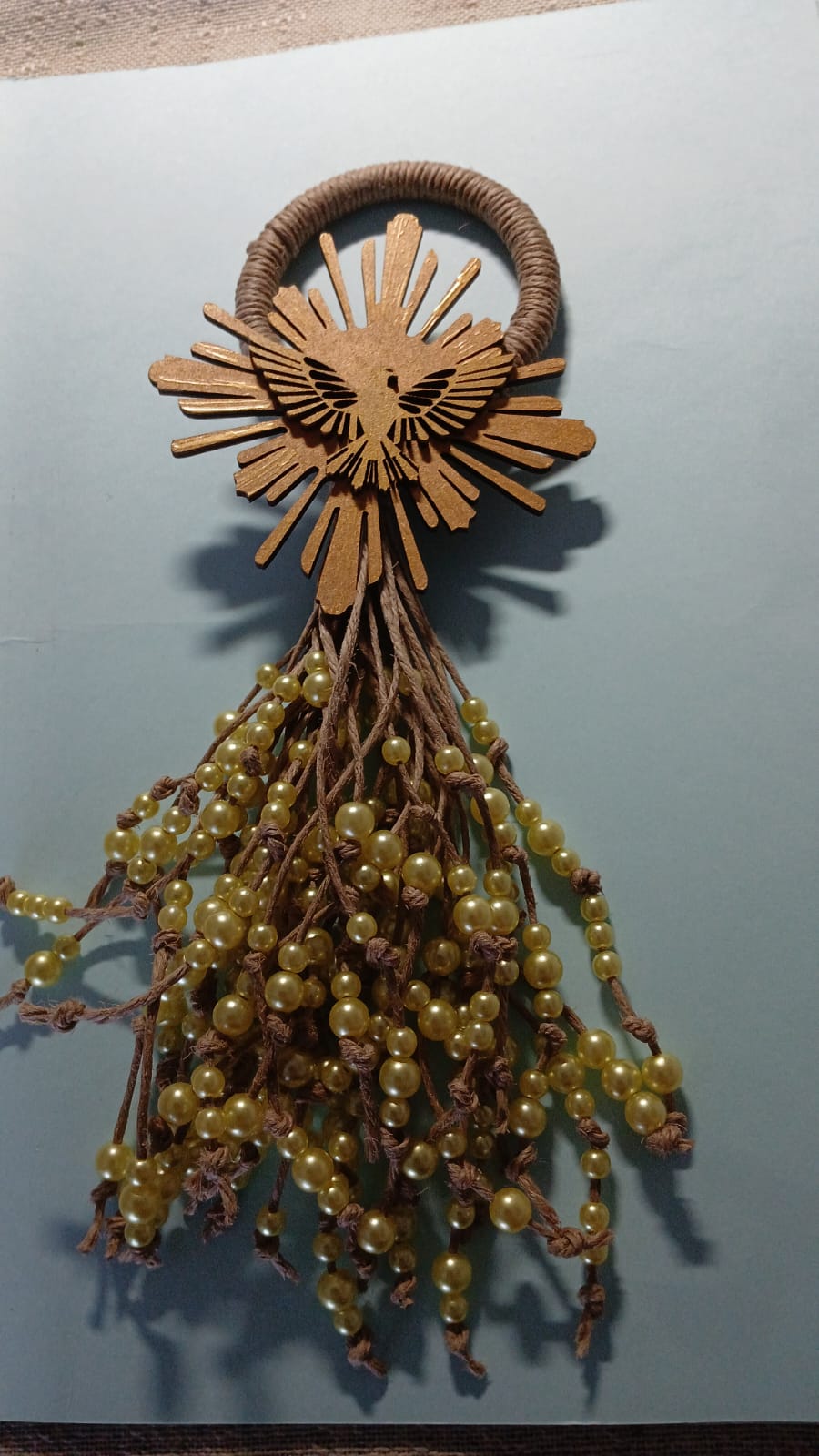 Santos Gesso Divino Espirito Santo Pendente Dourado Unico - Santos de Gesso