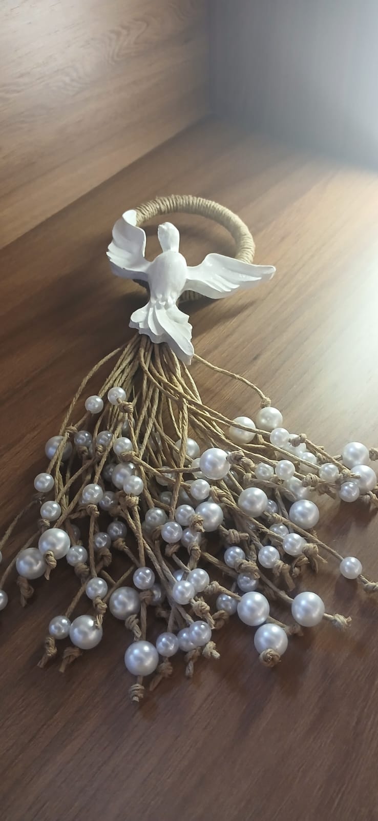 Santos Gesso Divino Perolas Pendente Branco Unico - Santos de Gesso