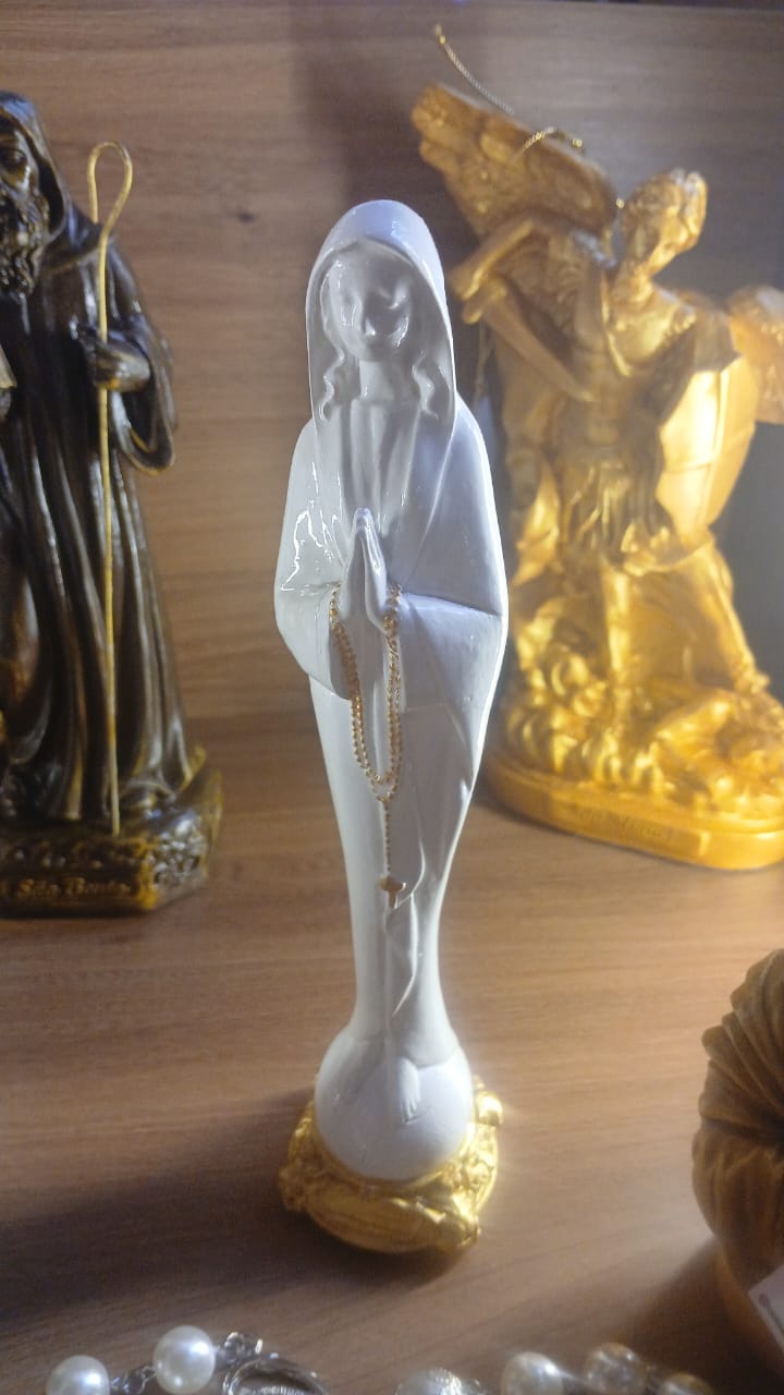 Santos Gesso Sagrada Familia Gesso Branco Dourado Unico - Santos de Gesso